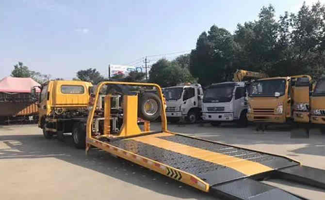 光山汽车中途维修案例